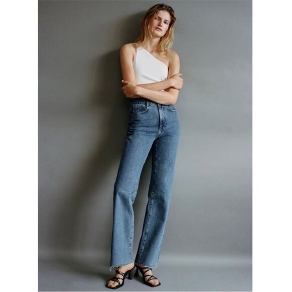 ZARA  STRAIGHT LEG FULL LENGTH HIGH WAISTED JEANS 8 - Picture 9 of 9